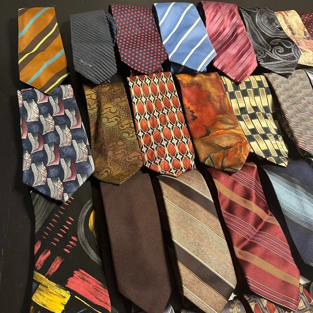Bulk Lot of 50 Mens Neckties Silk Poly Blend Assorted Patterns Colors